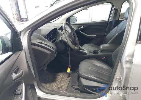 2014 Ford Focus Se from USA, damaged, VIN 1FADP3F24EL209843